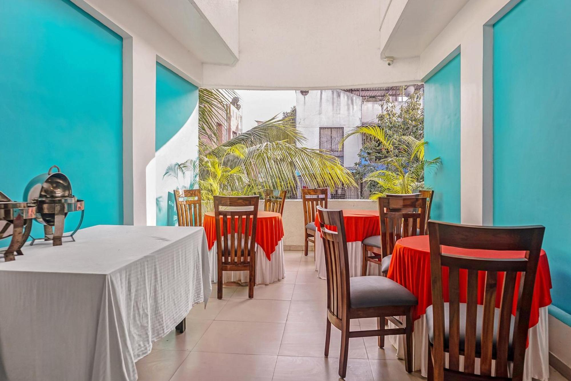 Super Townhouse The Upper Room Near Pune Airport Lohogaon Kültér fotó