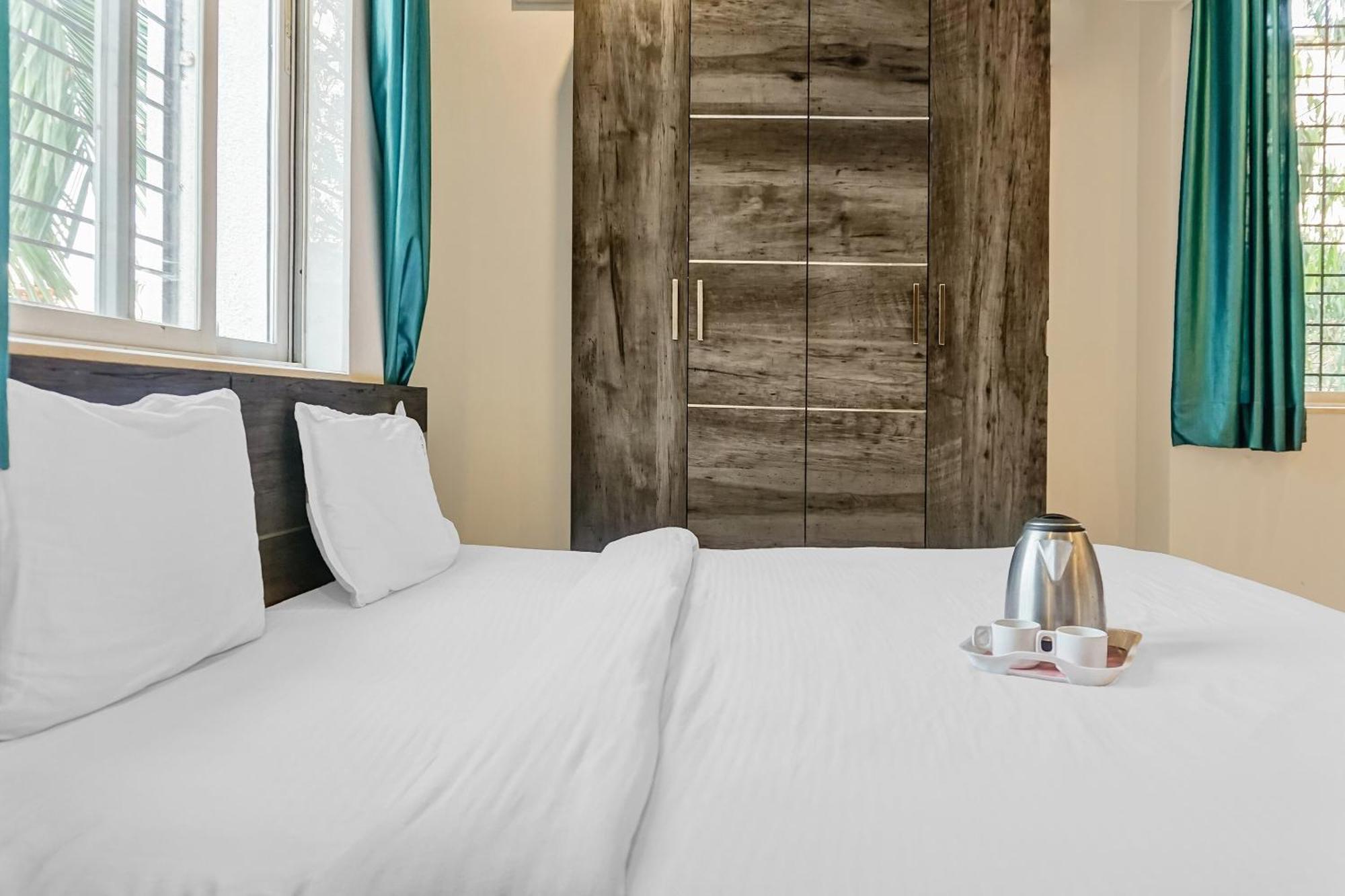 Super Townhouse The Upper Room Near Pune Airport Lohogaon Kültér fotó