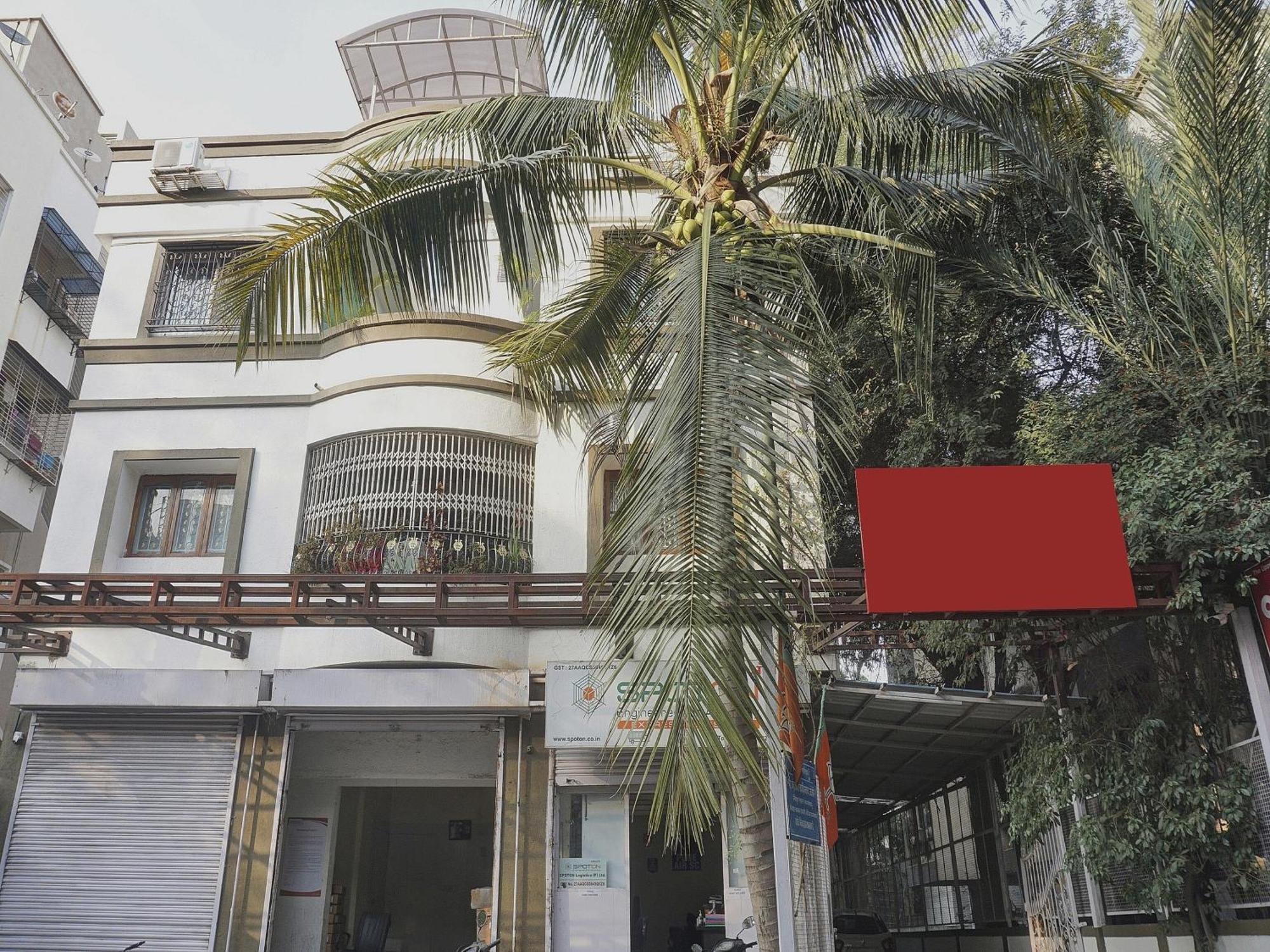 Super Townhouse The Upper Room Near Pune Airport Lohogaon Kültér fotó
